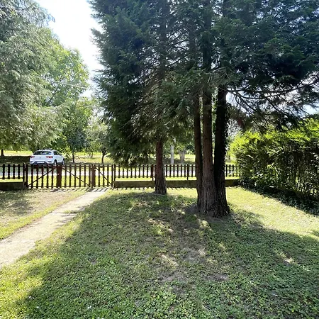 شقة Nyirfa Vendeghaz Fadd-Dombori