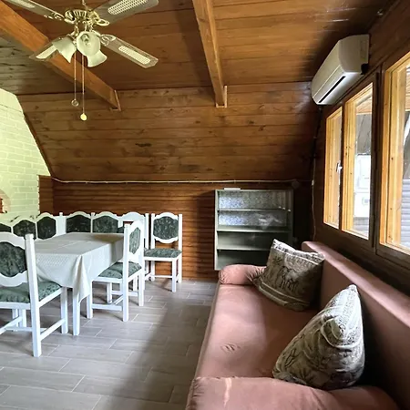 Nyirfa Vendeghaz * Fadd-Dombori