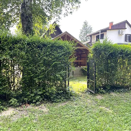 شقة Nyirfa Vendeghaz *